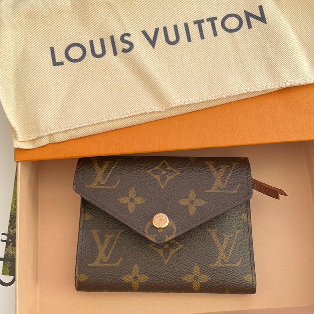 Louis Vuitton Victorine Wallet